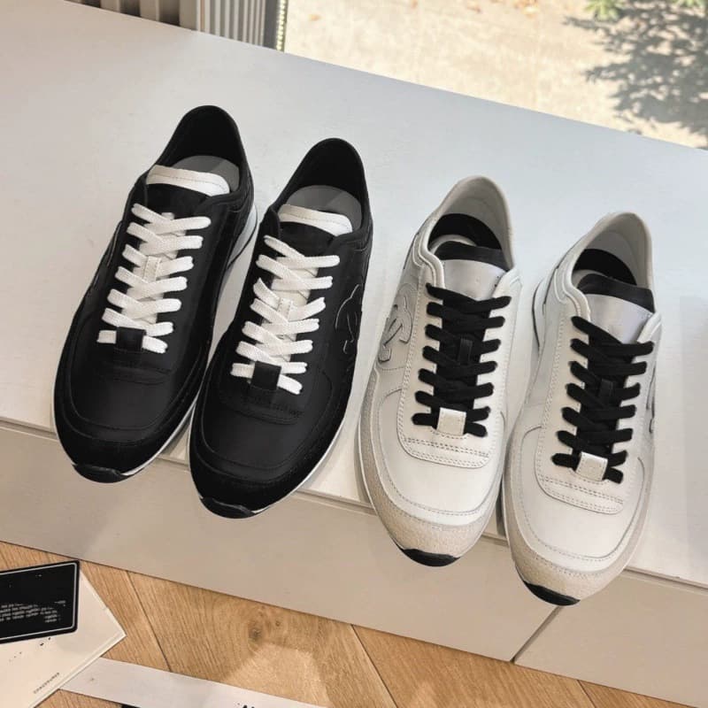 High Version 2025 Xiaoxiangfeng Dexun Color Blocked Diamond Grid Pattern Round Toe Lace Up Casual Sports Shoes, Panda