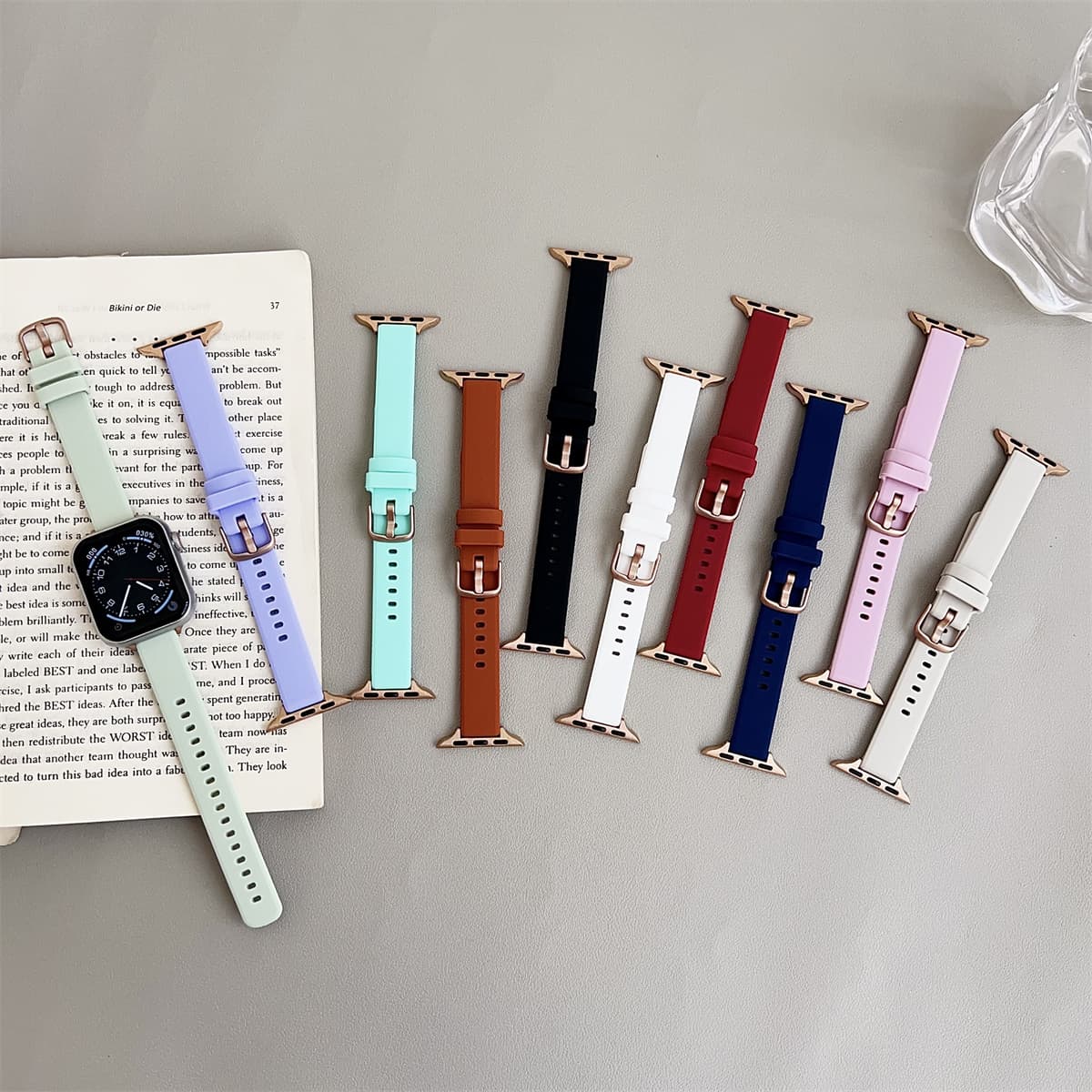 Watch Band For iWatch 42/44/45/46/49mm 38/40/41mm Silicone Sports Fashion Watch Strap for Watch Series Ultra2 Series 10/9/8/7/6/5/4/3