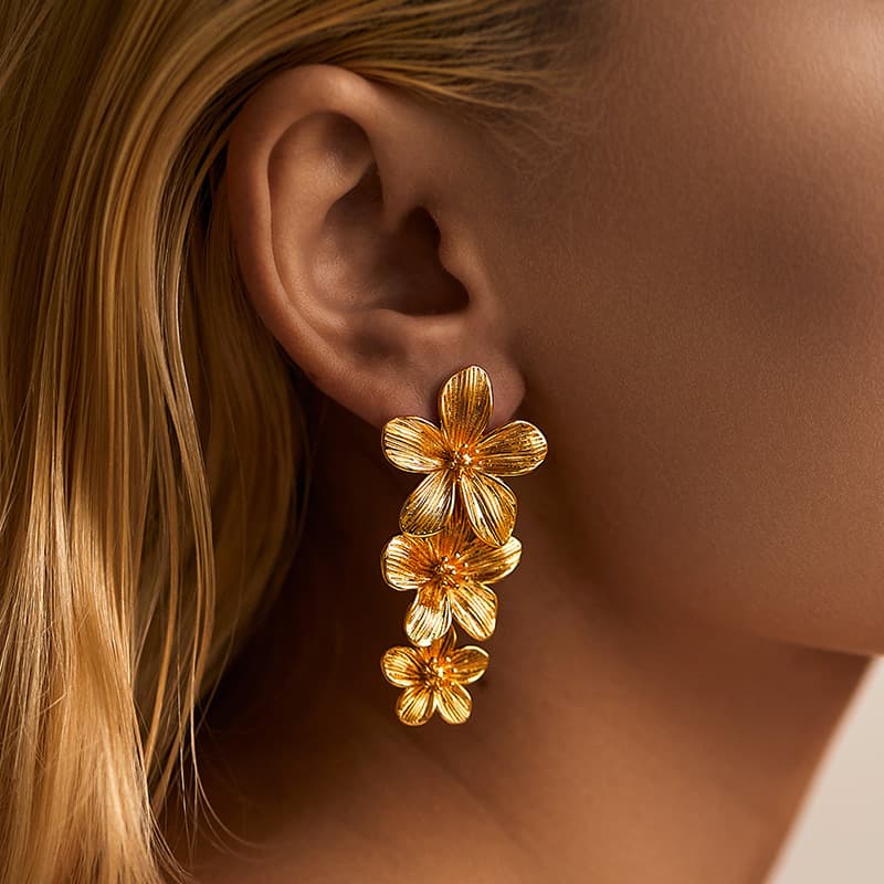 Color preserving golden flower pendant personality earrings s925 silver needle exaggerated long retro earrings brushed design