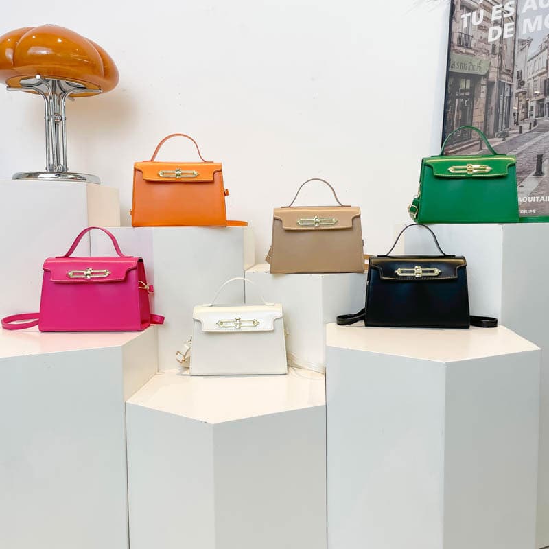 Elegant Solid Color Crossbody Handbag for Women Large Capacity Casual Fashion Commute Square Bag
