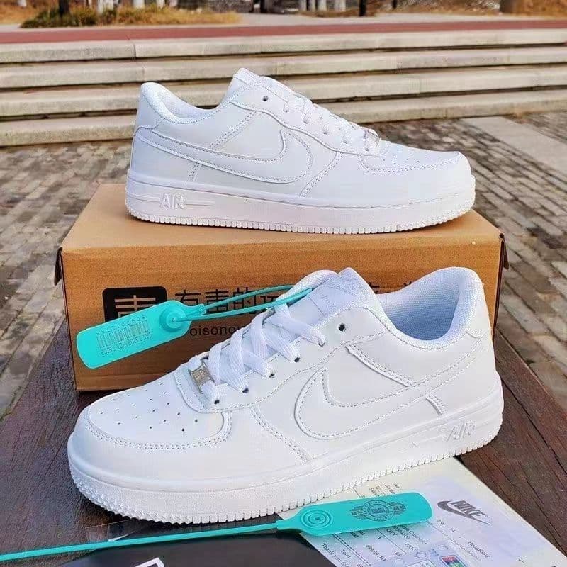 One Black Mini Gold Hook Low Top Sports Trendy Couple Petites chaussures blanches Instagram
