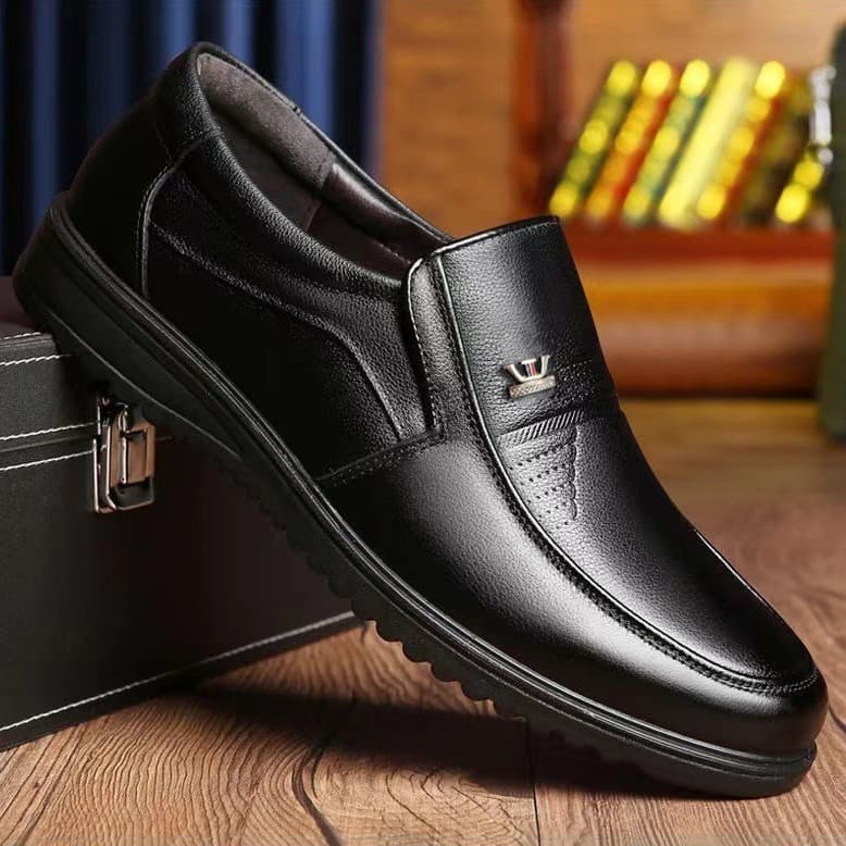 【 】 Crown Men's Casual With Sole Surface, Anti Slip And Breathable Soft Leather Shoes For Men, Easy To Step On