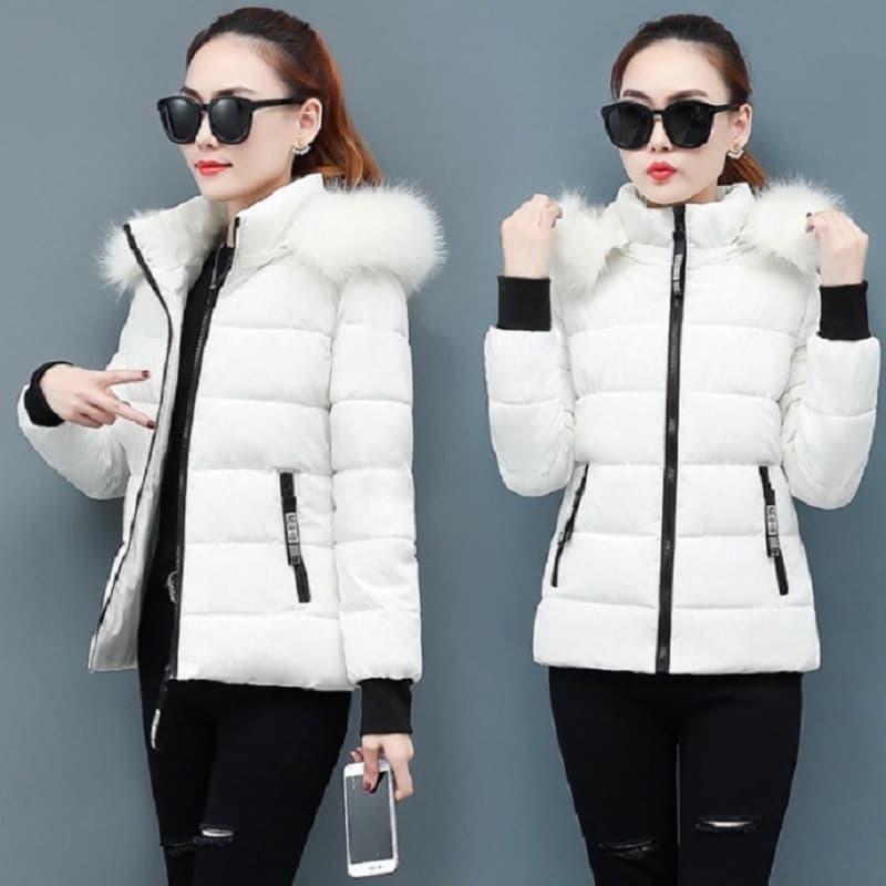 Women's Winter Short Puffer Jacket With Detachable Faux Fur Hood, Thickened Polyester Coat For Petite Figure, Slim Fit Quilted Outerwear