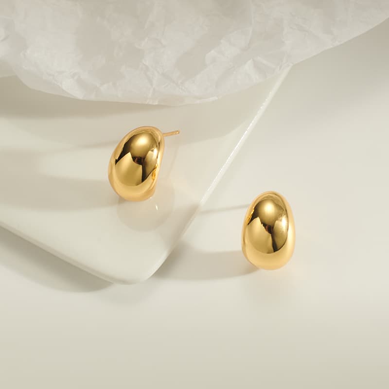 French retro metal style teardrop earrings gold plated high grade light luxury temperament silver needle female earrings simple earrings