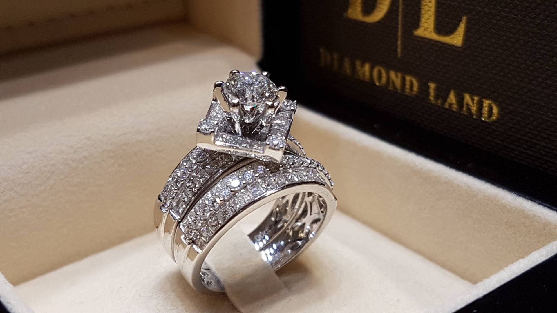 New Full Hearts and Eight Arrows Simulated Diamond for Women Set with Zircon Engagement Ring