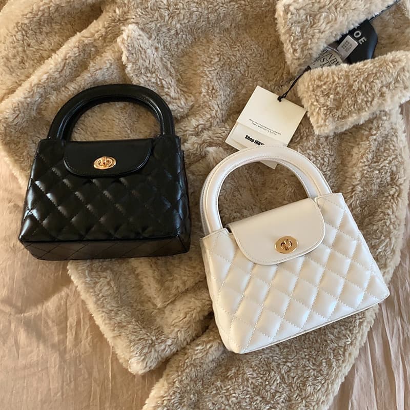 Quilted Handbag For Women Autumn Winter 2025 New Model Elegant Socialite Style High-end Handheld Crossbody Small