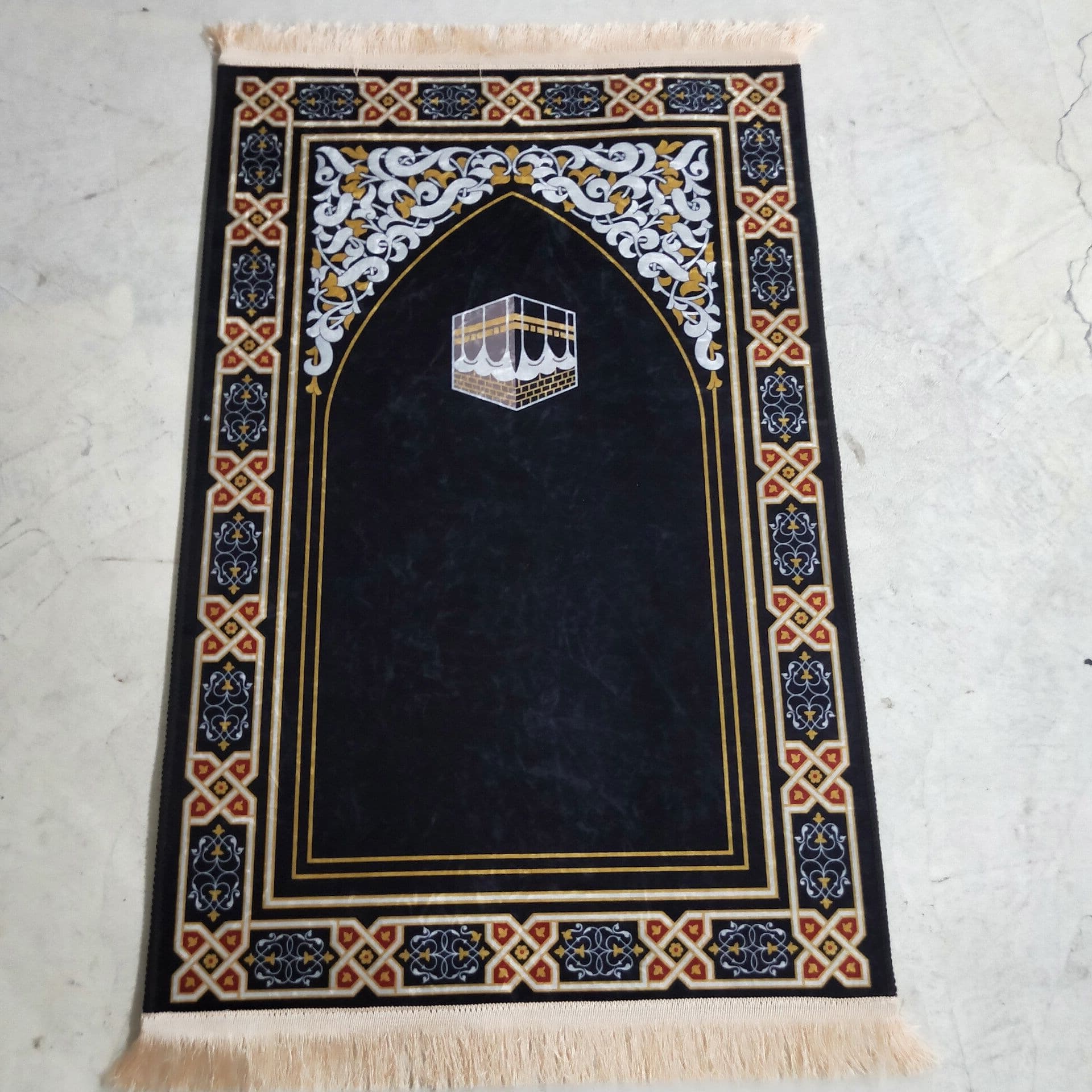 Home Textile Simple Living Room Bedroom Carpet Crystal Velvet Printed Prayer Mat Soft And Comfortable Fabric Thick Carpet Spot