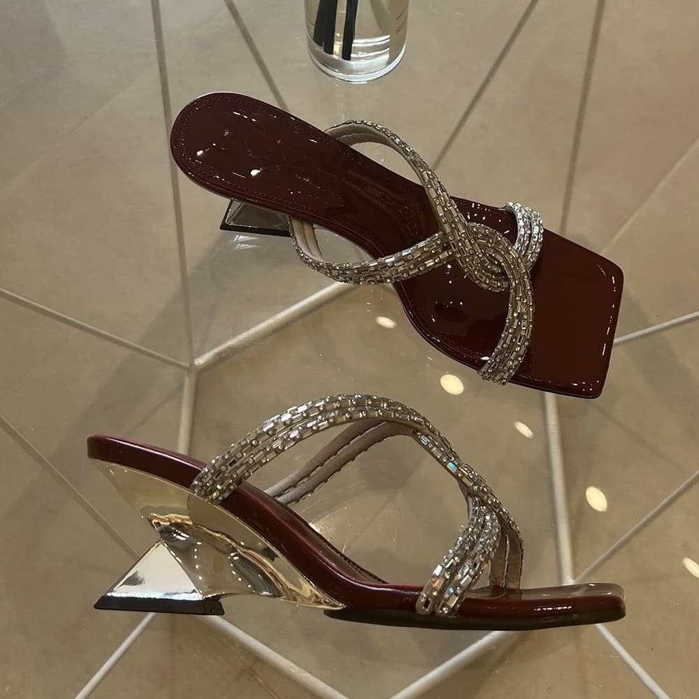 One-Strap Women's Summer New French Style Elegant Mid-High Sandals For Outdoor Wear Simple Square Toe Thin Heel Slippers