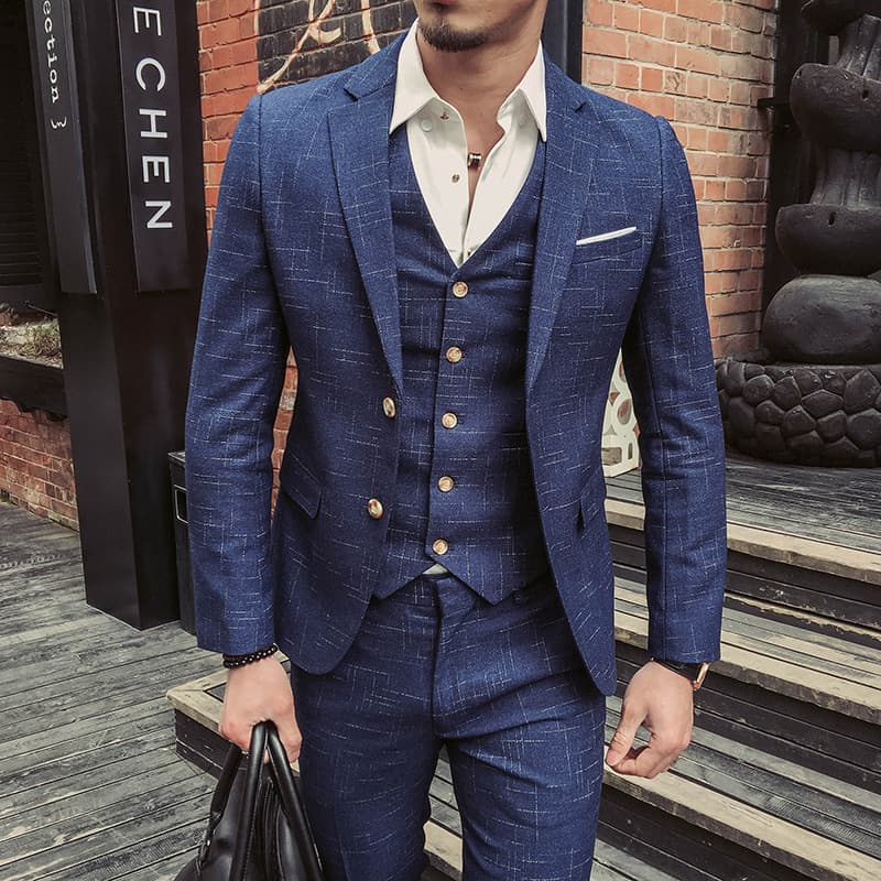 Men's suit spring and autumn new two-button three-piece suit Korean style slim striped suit groom's wedding dress