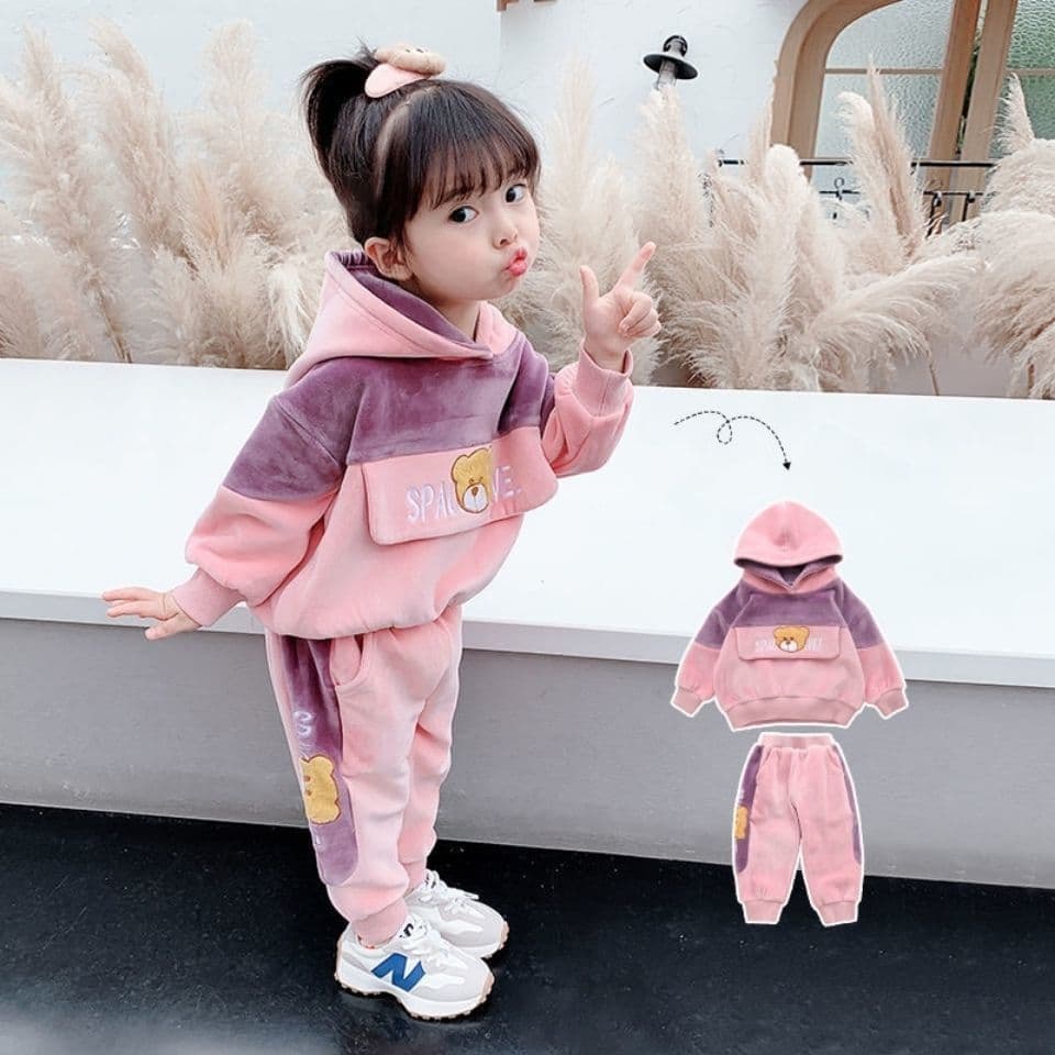 Girls' Sports Suit With Fleece Lining Thickened Material, 2025 New Autumn And Stylish Two-piece Set Children,