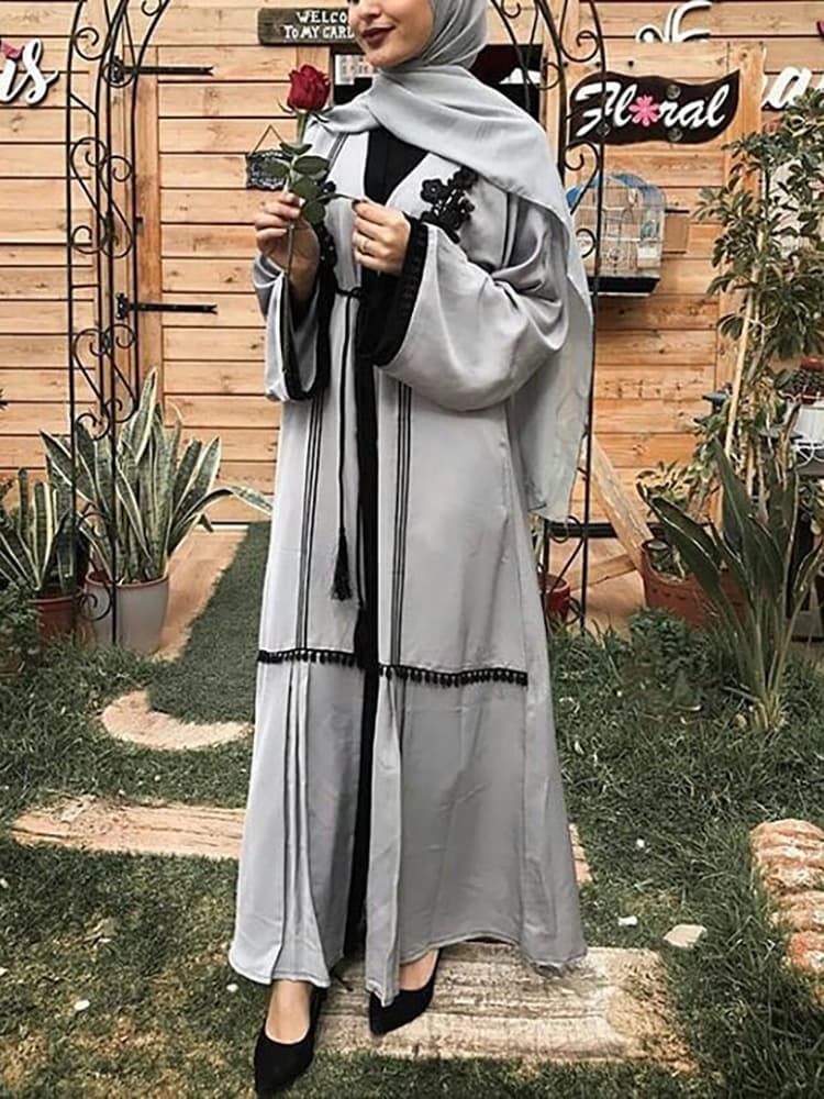 2024 Simple Elegant Turkey Black Embroidered Abaya Kaftan Muslim Dresses Women Long Kimono Dress Robe Dubai Middle East Fashion