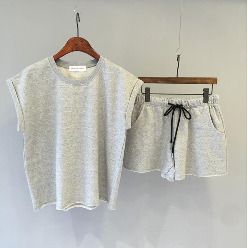 Women's spring and summer sports suit for women, fashionable, casual, western-style, age-reducing, slimming, small fragrance suit for women