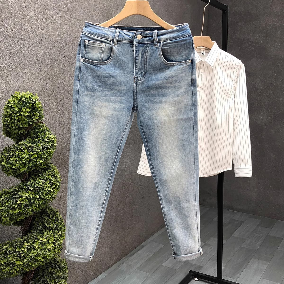 Light Blue Stretch Denim Jeans For Men Slim Fit Cropped Length Fashionable Spring Autumn Wear
