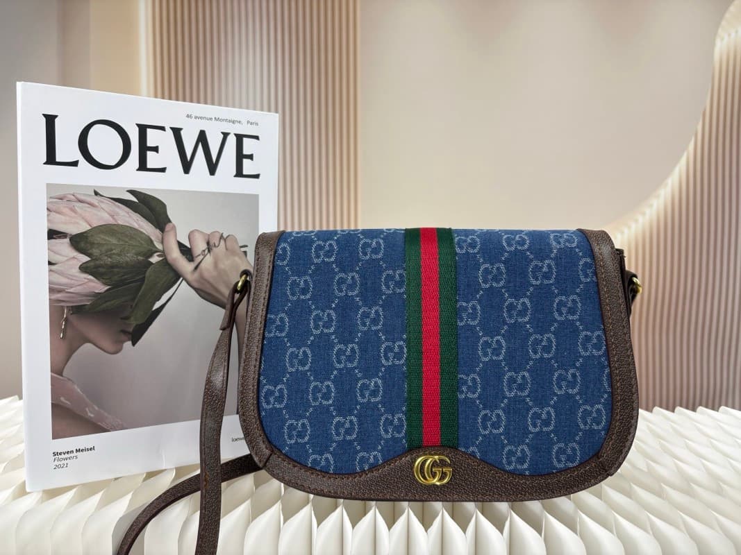 Sac bandoulière Ophidia pour femme, toile GG Supreme, bande Web, bandoulière ajustable