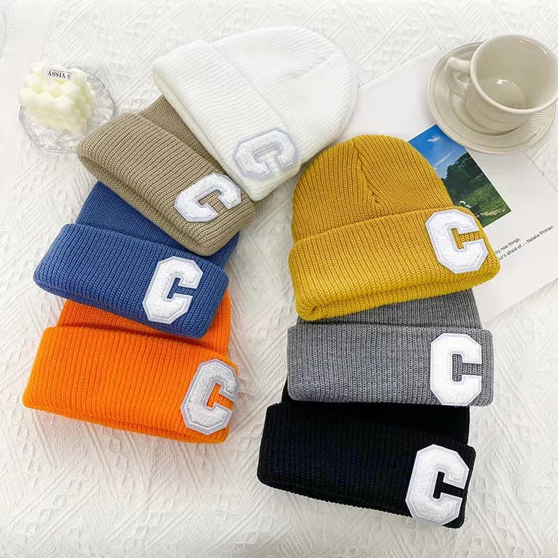 Men's and women's hats big C letter woolen hat women's autumn and winter warm all-match pink knitted hat solid color cold hat