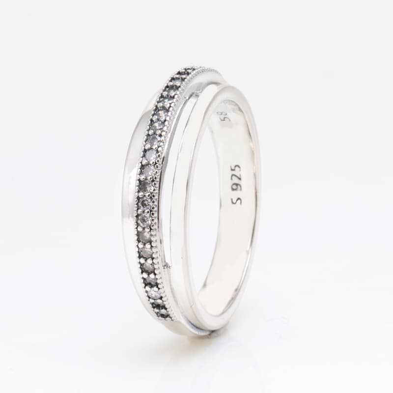 Women's Jewelry Pave Set Cubic Zirconia Triple Ring Intertwined Design Elegant Stackable Band For Romantic Gifts And Daily Wear