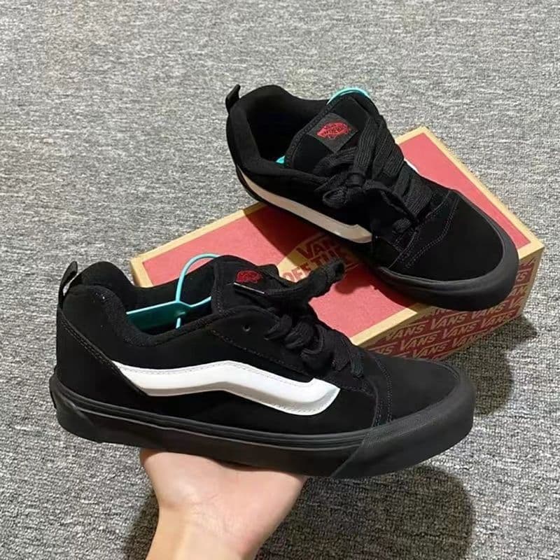 Chaussures décontractées à semelles épaisses 20nuSkool noires et blanches, chaussures de sport durables pour étudiants et étudiantes.