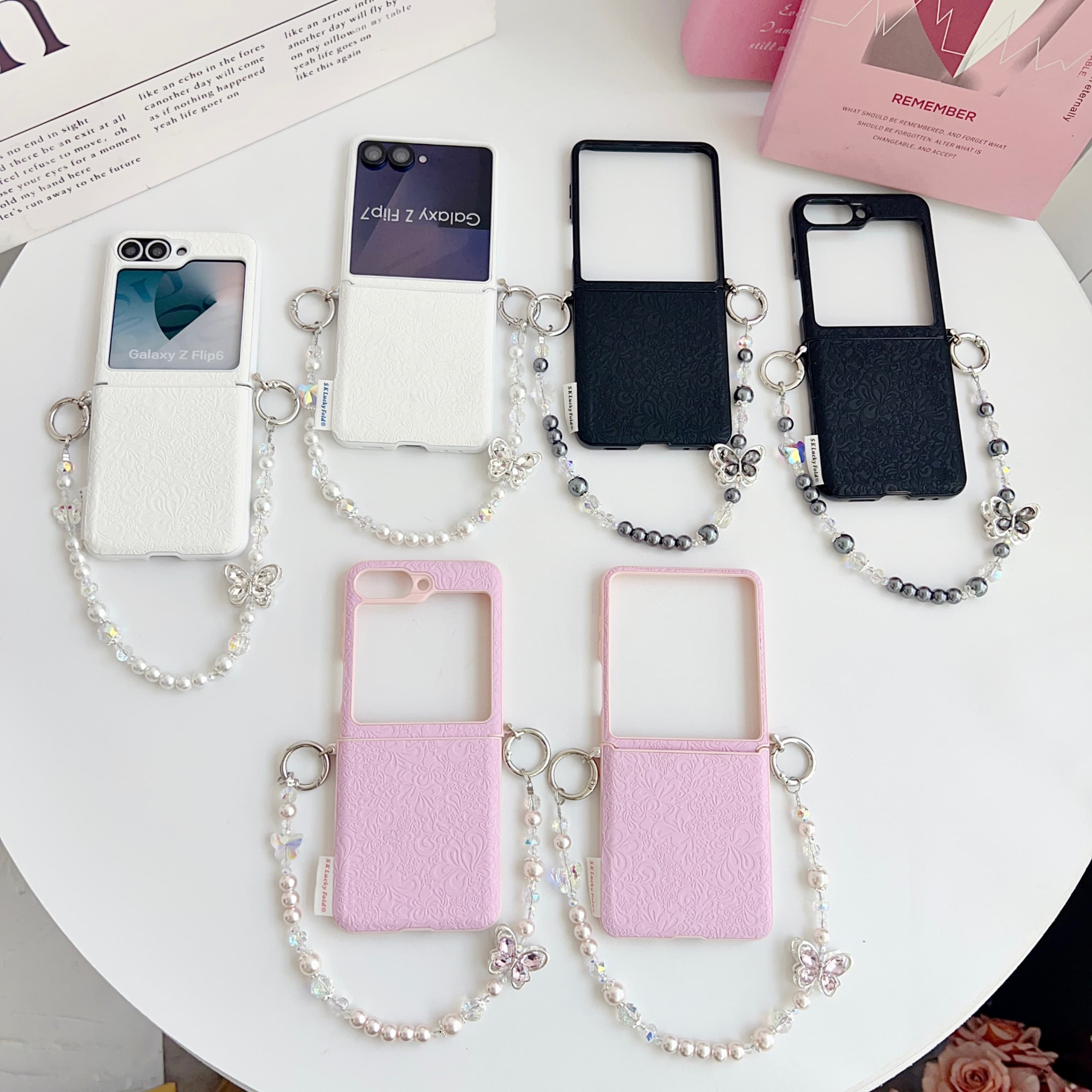 Samsung Up And Down Folding Series Ruiyun Pattern Side Buckle & Butterfly Bracelet For Samsung Galaxy Z Flip5.6.7 Mobile Phone Case Viral Trends Mobil