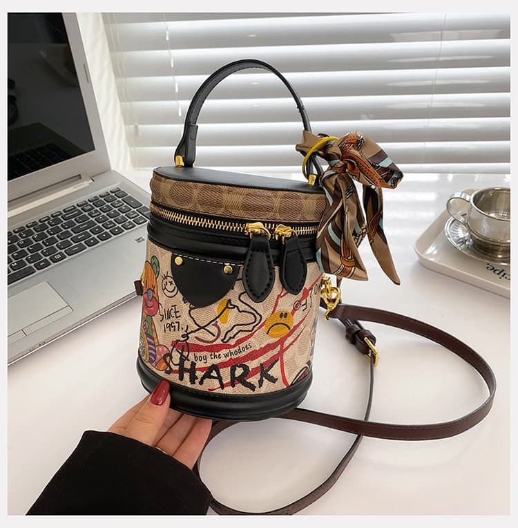 Luggage & Bags fashionable crossbody bag, bear graffiti bucket bag for women, fashionable handbag, niche texture