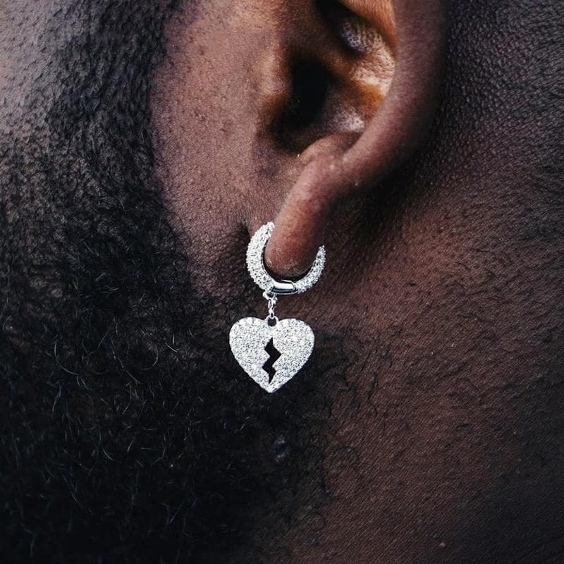 Cao Shi Hiphop Full Zircon Heartbreaking Earrings Personalized Earrings for Men and Women