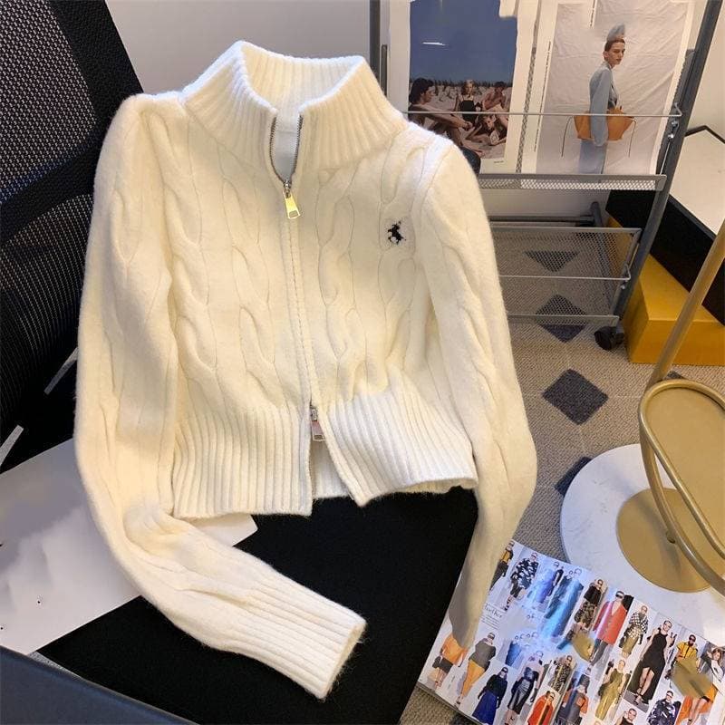 Veste pull à col montant brodée pour femme