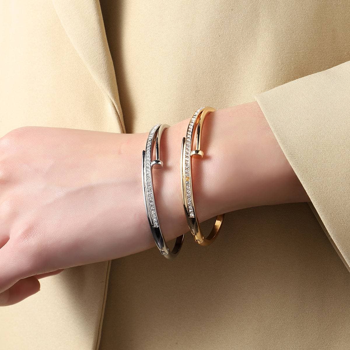 Light Luxury Micro-inlaid Zircon Hollow Square Chain Bracelet, Design Bracelet Niche Hip-hop Cool Bracelet