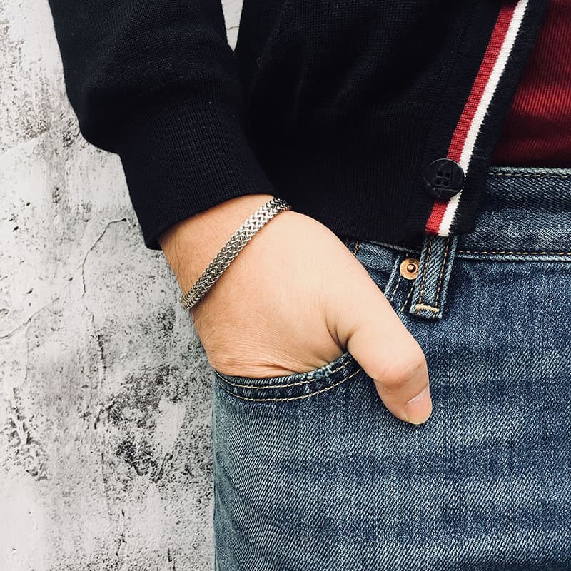 New Jewelry Men's Titanium Steel Bracelet Popular Stainless Steel Hand Jewelry Bracelet Men's Versatile Accessories