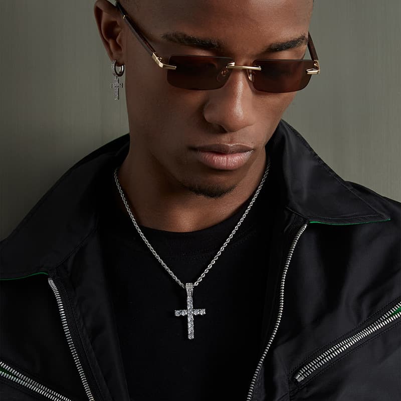 Diamond-Studded Cross Titanium Steel Necklace Jewelry Men Hip Hop Simple High