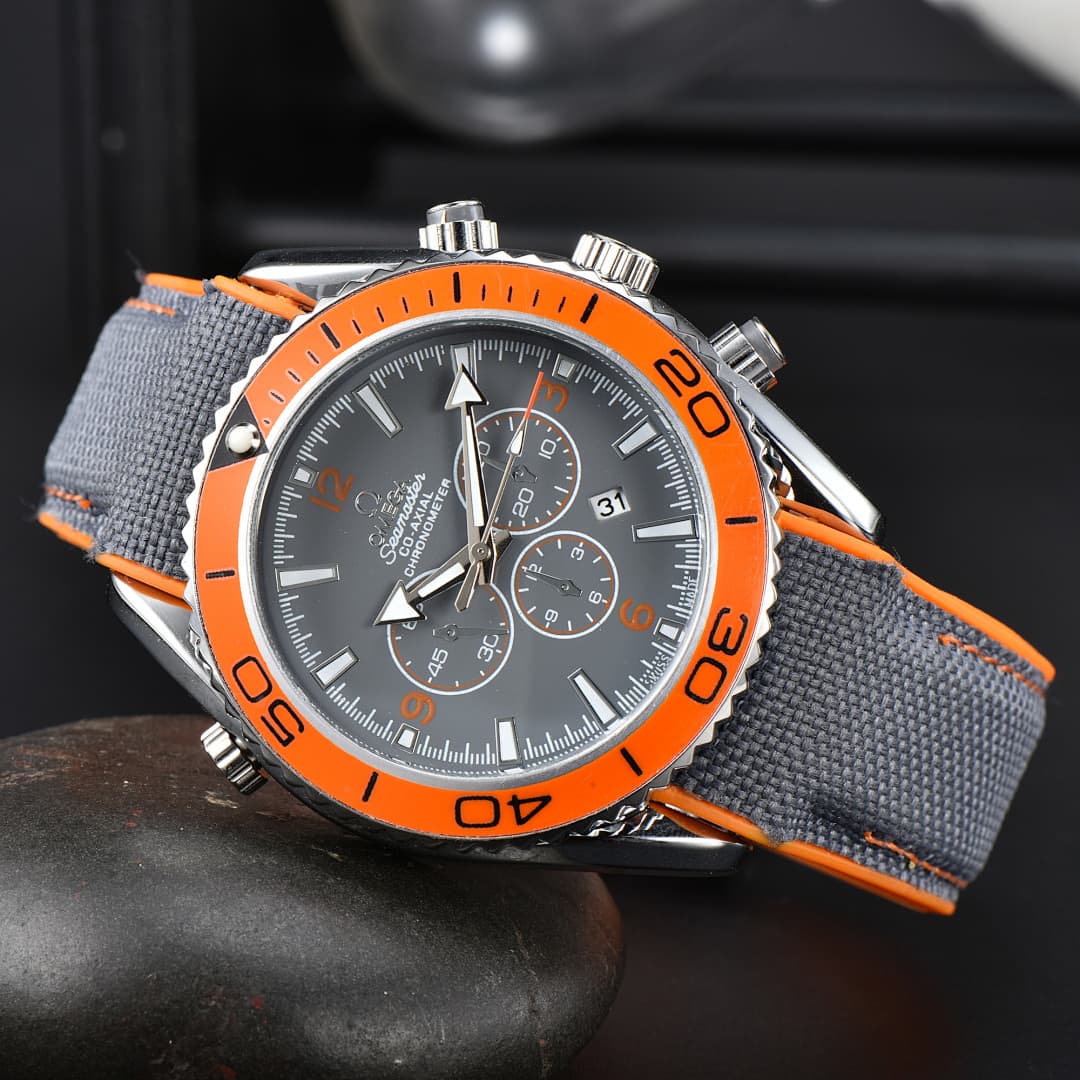 Montre Seamaster Fashion Collection à cadran noir : une montre d'affaires élégante en acier inoxydable