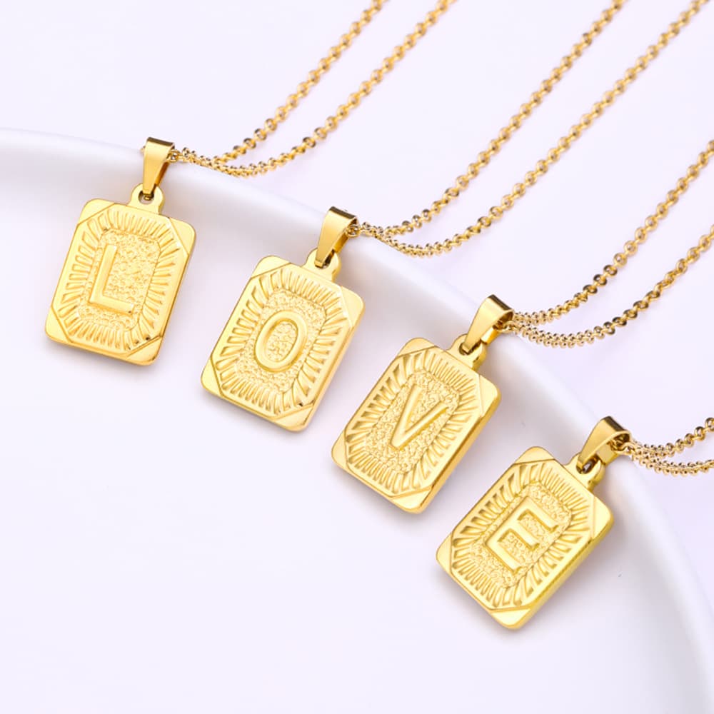 hot-selling fashion new titanium steel 26 English letter necklace vacuum plating men's and women's lovers necklace jewelr