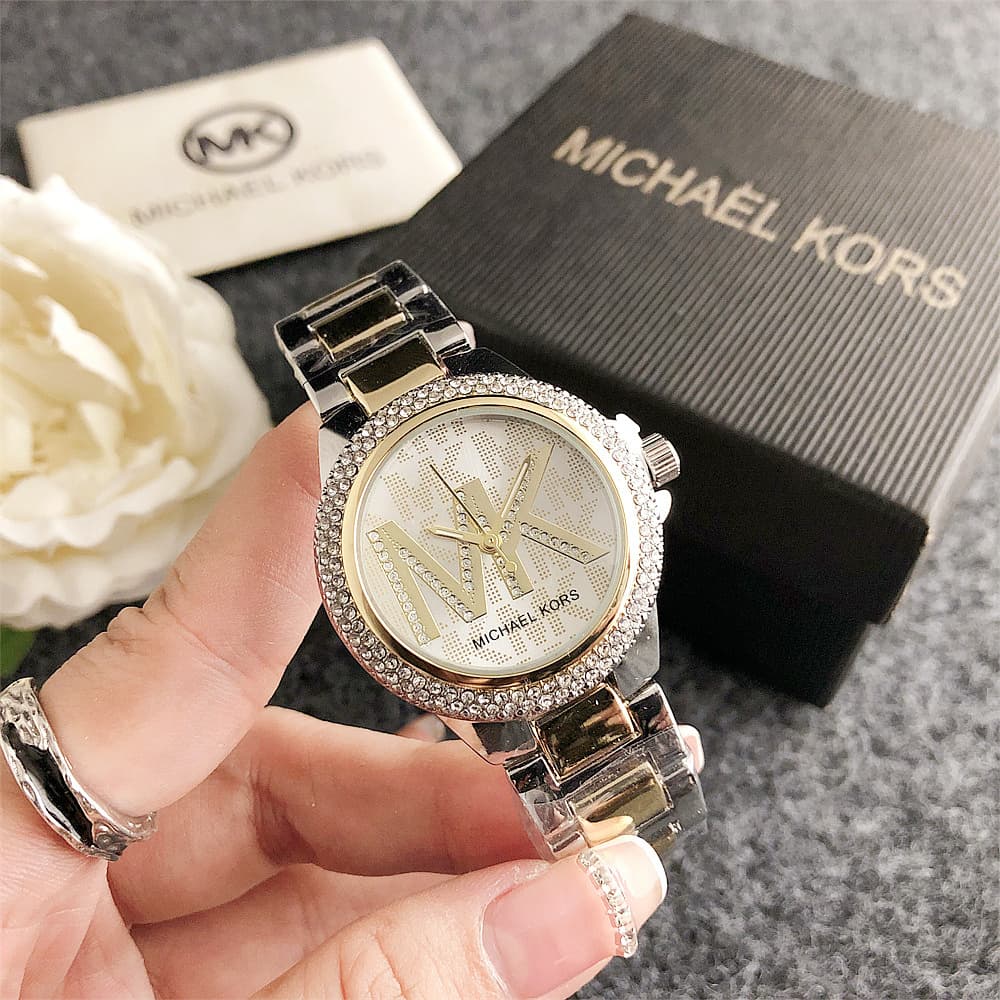 Montre femme de luxe légère et haut de gamme avec diamants, simple, romantique, déesse, étoile, avec modèles, montre tendance