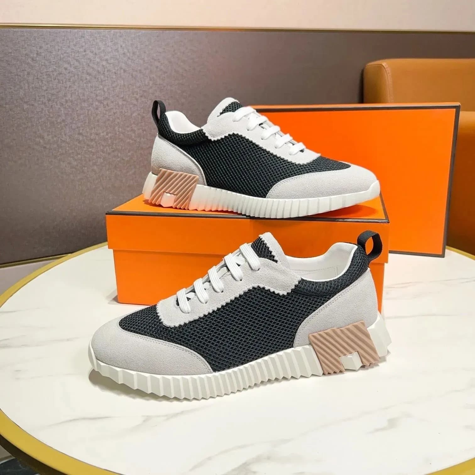 Baskets montantes de marque H pour homme, style décontracté, en cuir et mesh, à lacets, style running.