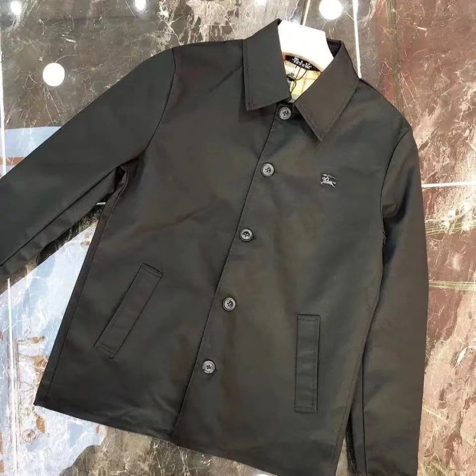 Veste brodée tendance coupe slim, inspirée de l'esprit masculin de War Horse, inspirée par l'oncle Yuan, célébrité d'Internet. Version coréenn