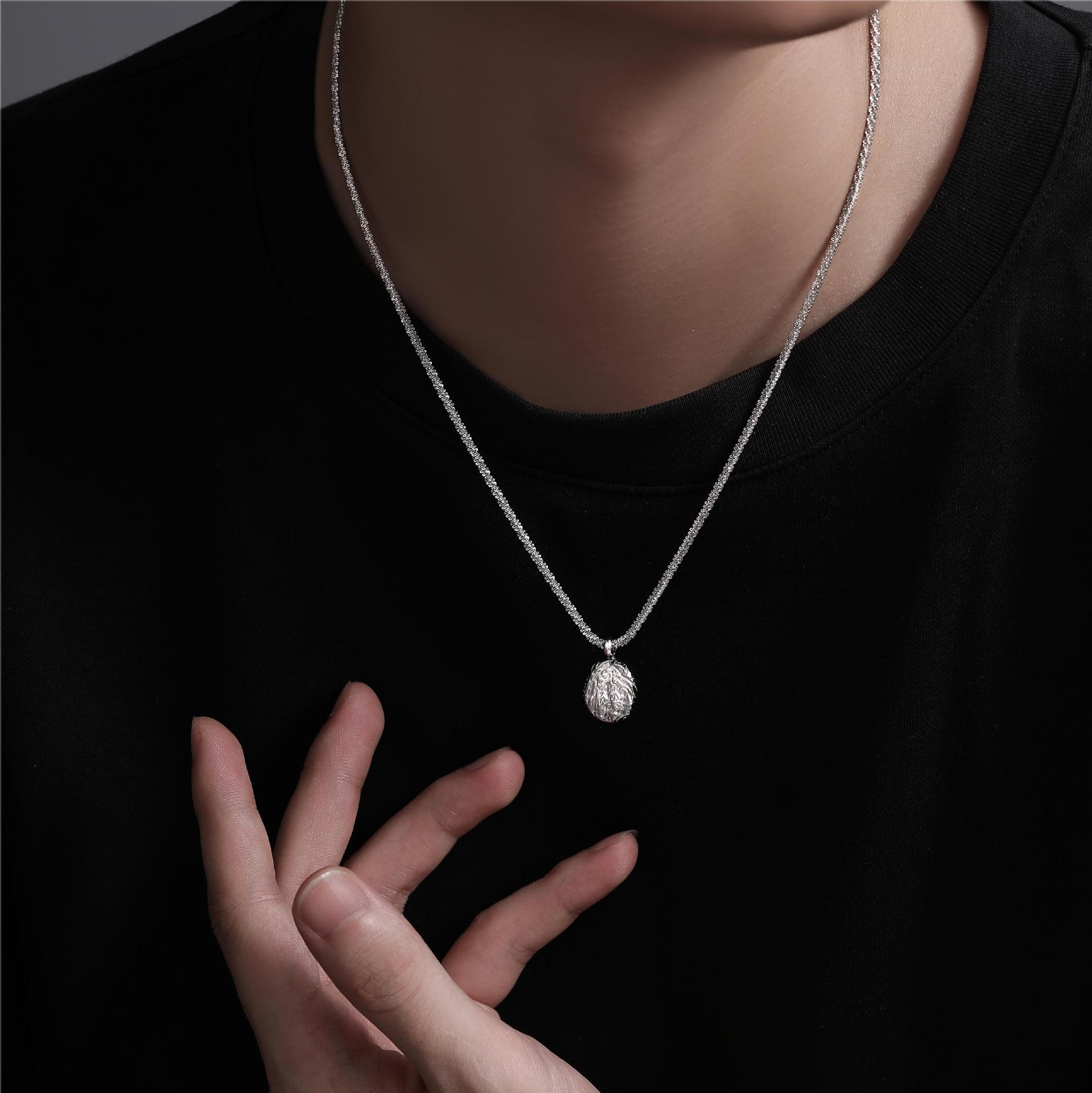 Fashion Sparkling Geometric Round Pendant Necklace Female Ins Light Luxury Clavicle Chain Necklace Accessories