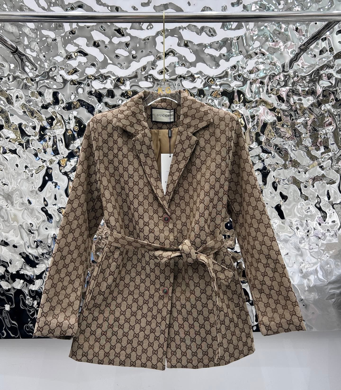 Collection Printemps-Automne 2026 - Veste de tailleur classique GU Home imprimée intégrale, longueur mi-longue, avec ceinture - Haut de tailleur po