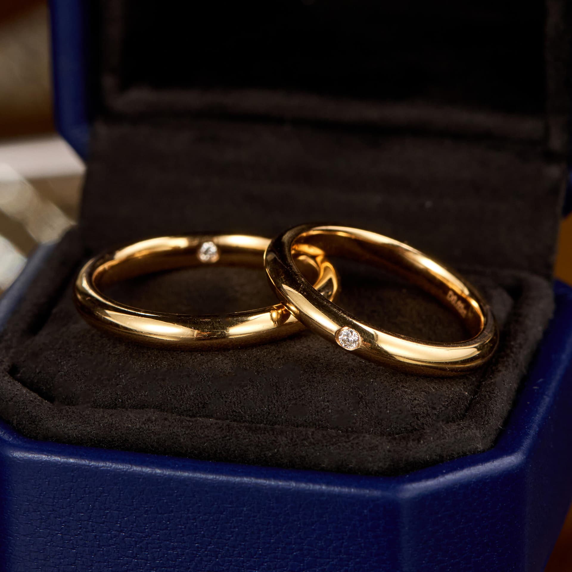 Vintage Gold Exquisite Fashion Micro Inlay Plain Unisex Open Niche Design Sense Simple Couple Ring