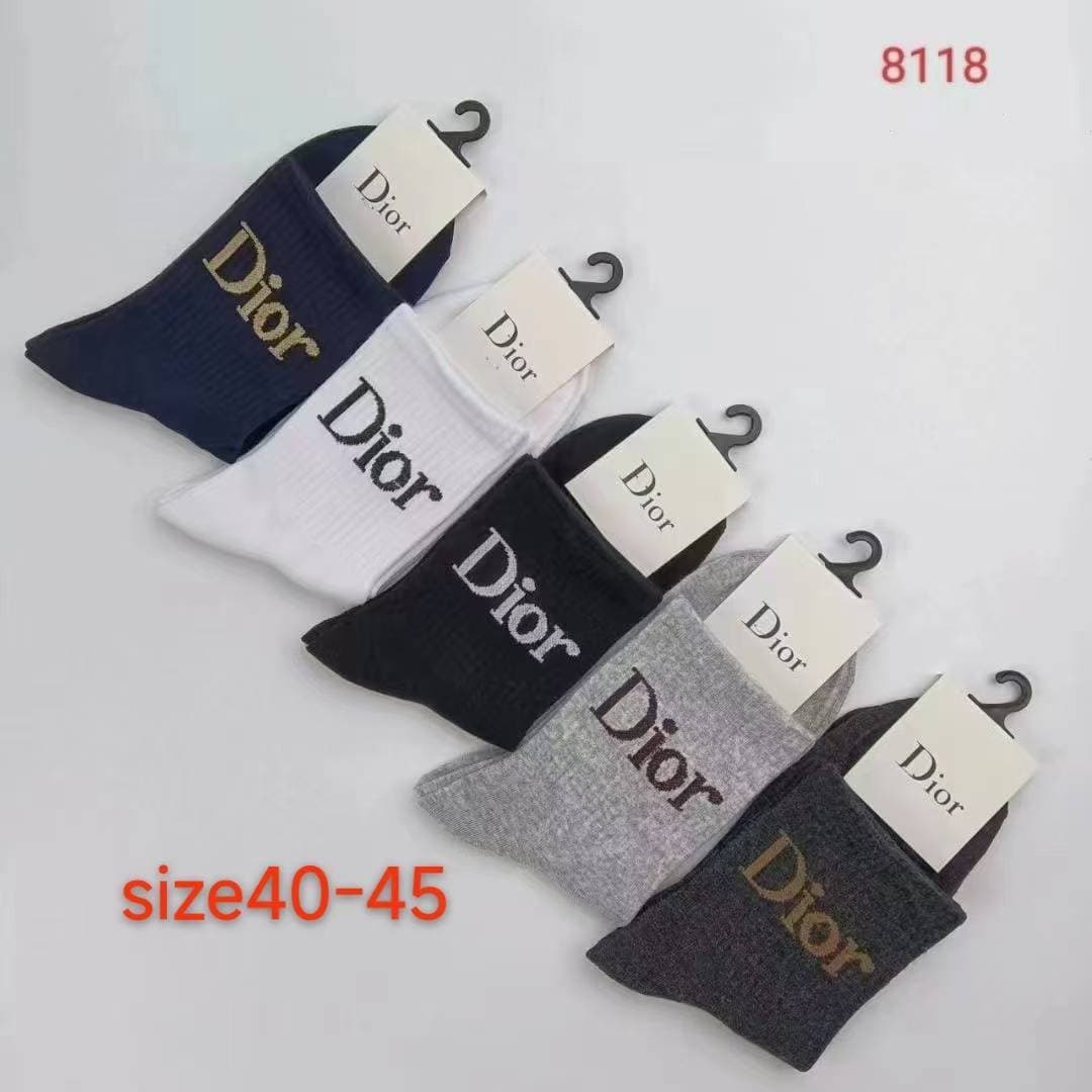 Conception originale en Europe et aux États-Unis Chaussettes à vendre à chaud Chaussettes mi-tubes pour hommes et femmes Chaussettes en coton d'au
