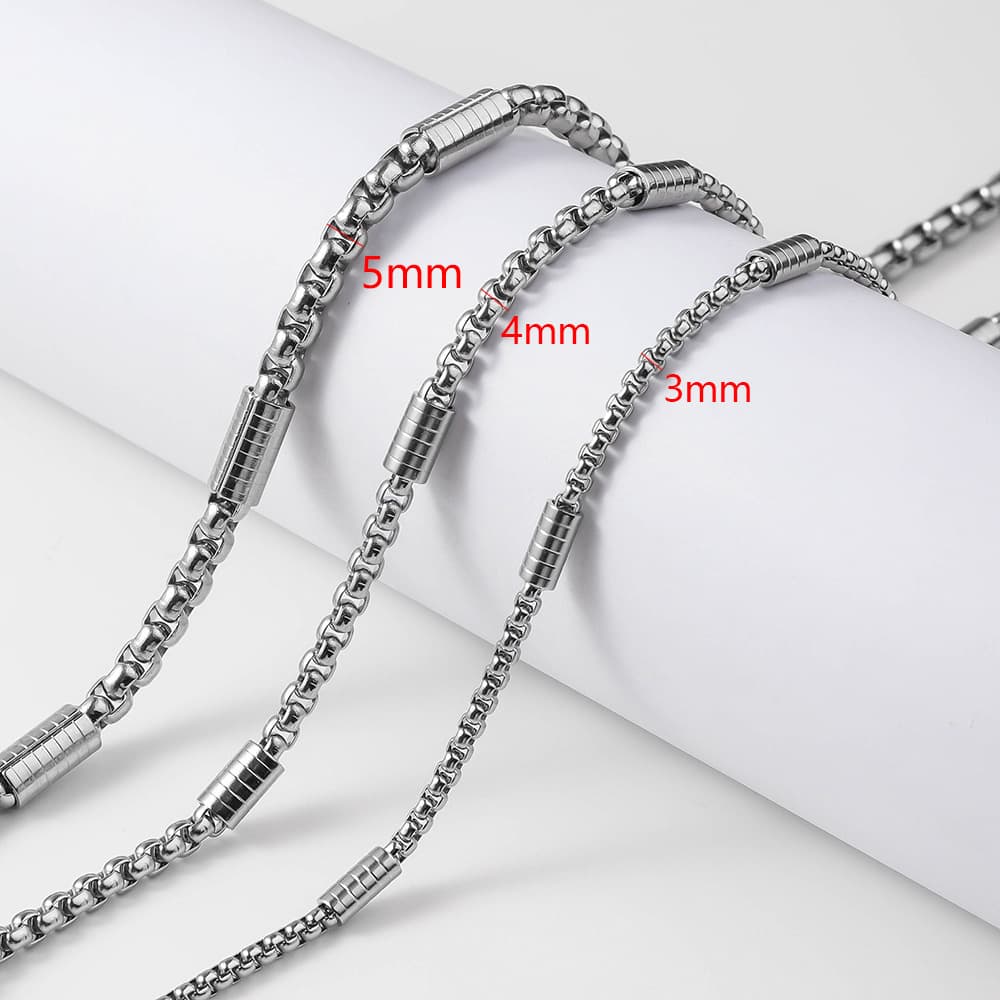 Hot Selling Men's Trendy And Personalized Hip-hop Necklaces, Domineering Accessories, Titanium Steel Non Fading Square