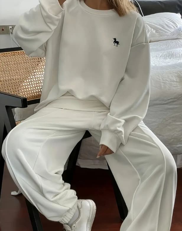 Trendy Matching Tracksuit Set For Women - Oversized Hoodie & Jogger Pants, Casual Streetwear Outfit