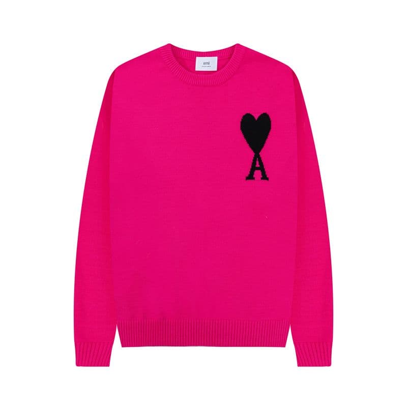 Version correcte du pull tricoté à col rond en laine avec broderie jacquard Big Heart de la marque Amy Chao pour couple automne et hiver