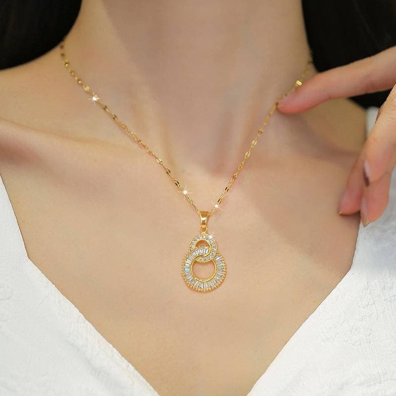 Titanium Steel Double ring 8 character light luxury banquet wedding necklace female Internet celebrity versatile clavicle chain titanium steel chain