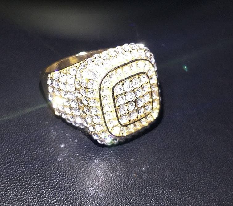 Rongyu's New Diamond Plated Ring With Color Separation Micro Inlaid Men's And Women's Rings