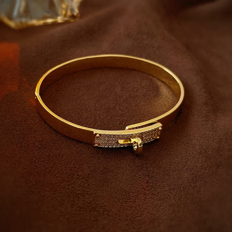 Designer zircon geometric buckle bracelet light luxury high sense bracelet simple fashion couple