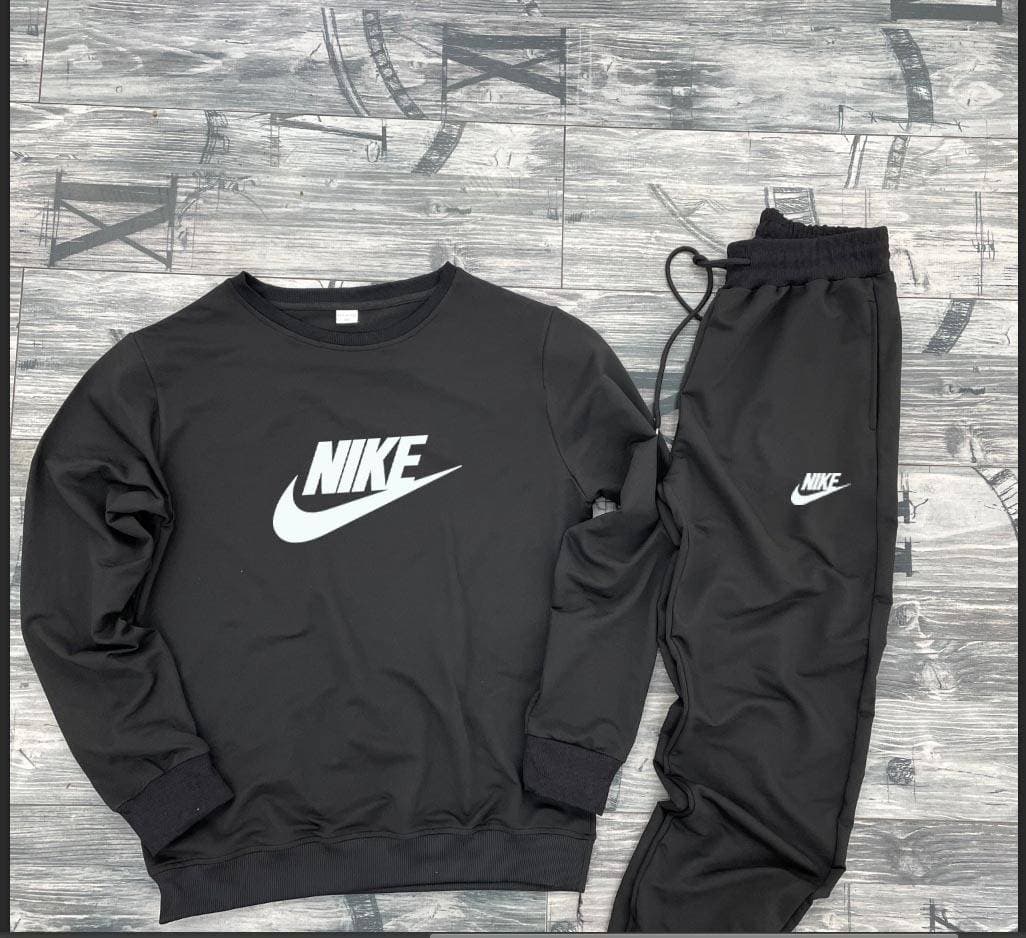 Nouveaux sweats, pulls et tenues de sport décontractées Nike pour hommes et femmes, collection automne-hiver.