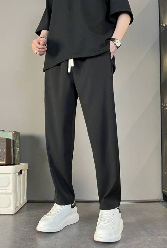 Men's Lightweight Straight-Leg Suit Pants Summer Staple Wrinkle-Free Flowy Casual Smart Wear Spring Autumn Winter