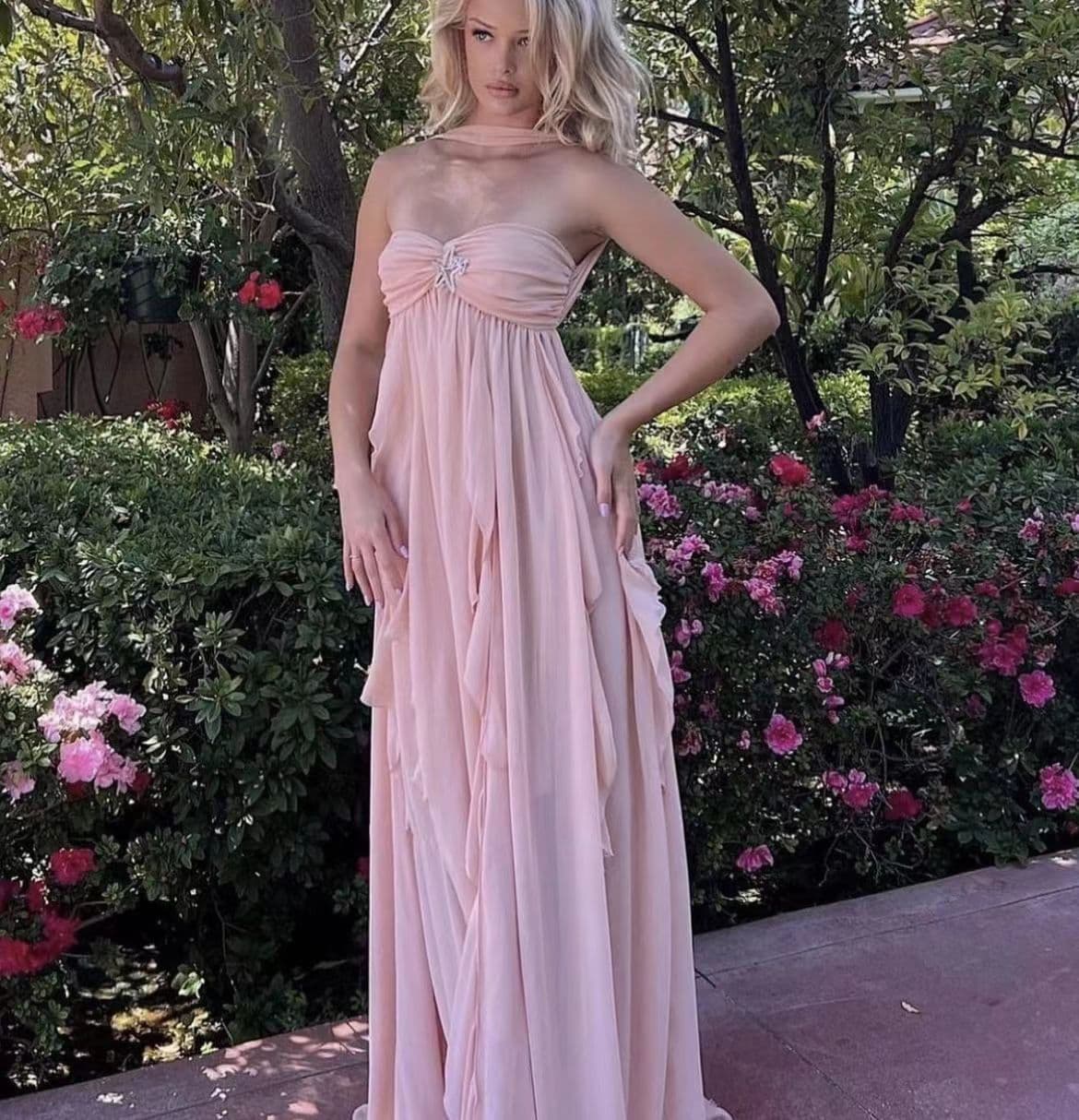 Women's Clothing Halter Neck Chiffon Dress Sexy Chest Wrapped Backless Star Decoration Irregular Ruffle Dress Long Skirt