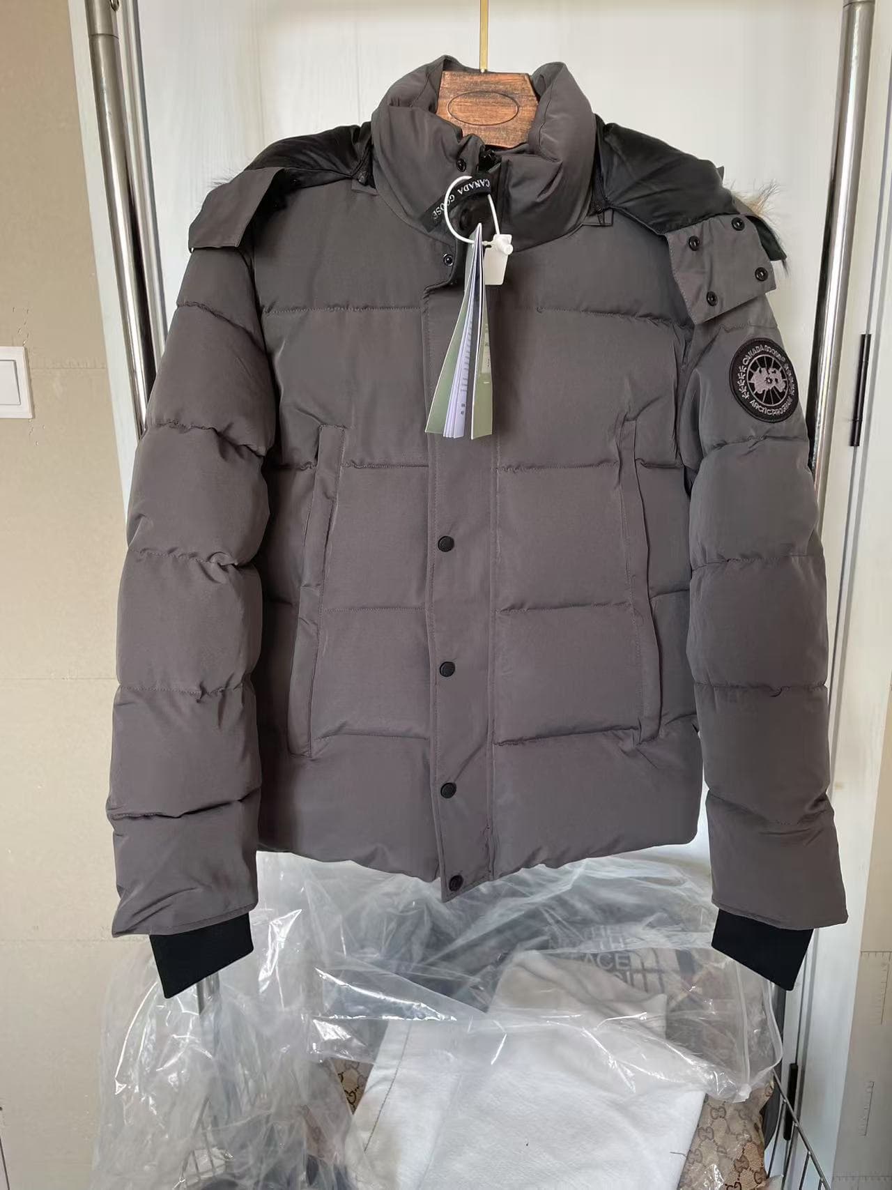 Doudoune d'hiver en duvet de style canadien pour hommes et femmes, avec col en fourrure de renard véritable et épais