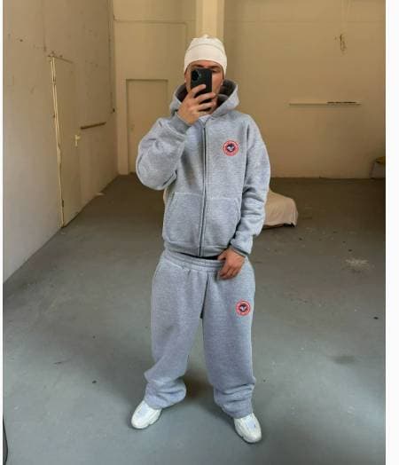 Pantalon large grande taille, coupe ample et décontractée, taille haute, à rayures, taille élastiquée avec cordon de serrage, en polyester.