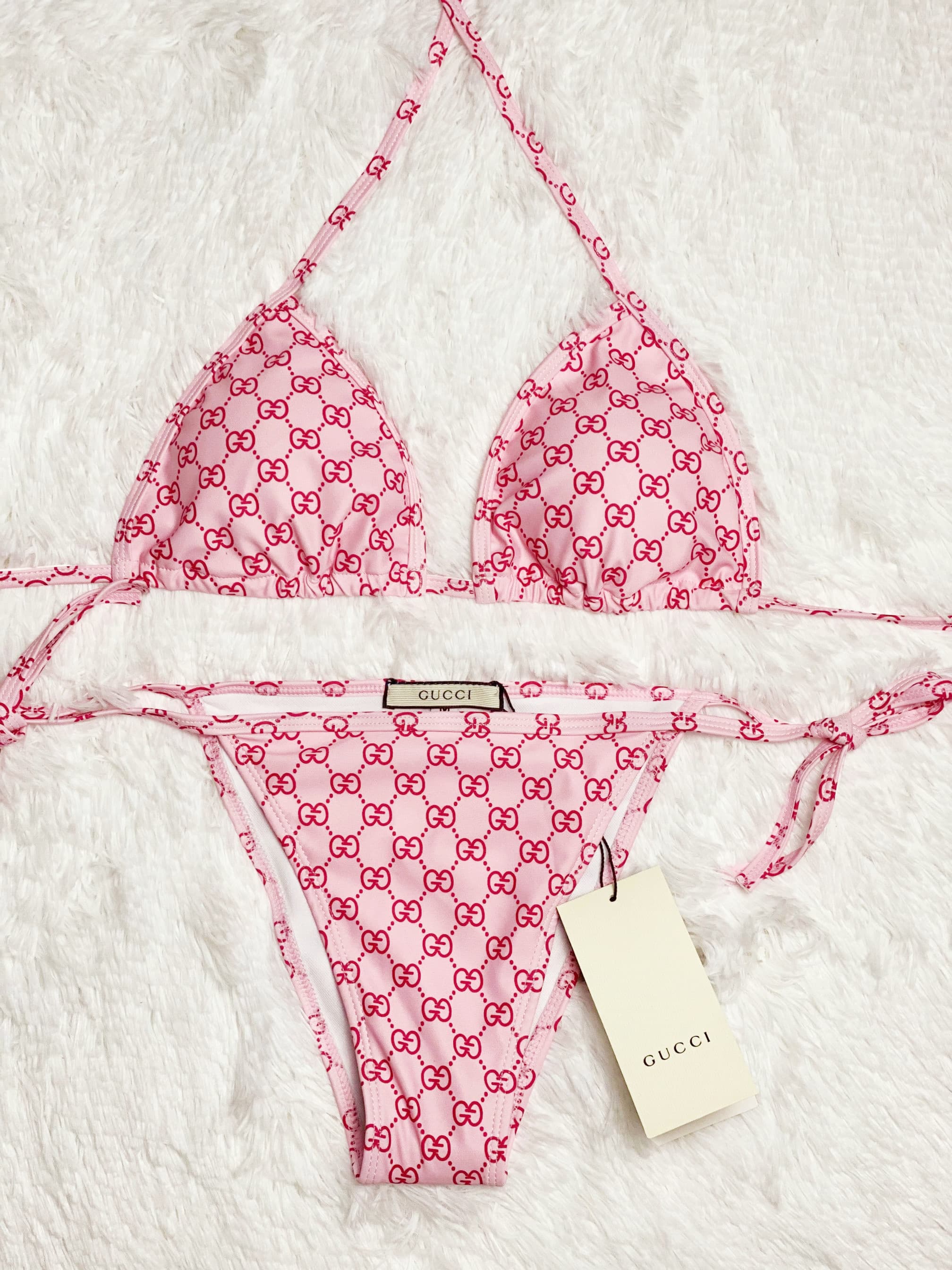 Maillots de bain imprimés, maillots de bain fendus, bikinis de bord de mer à la mode