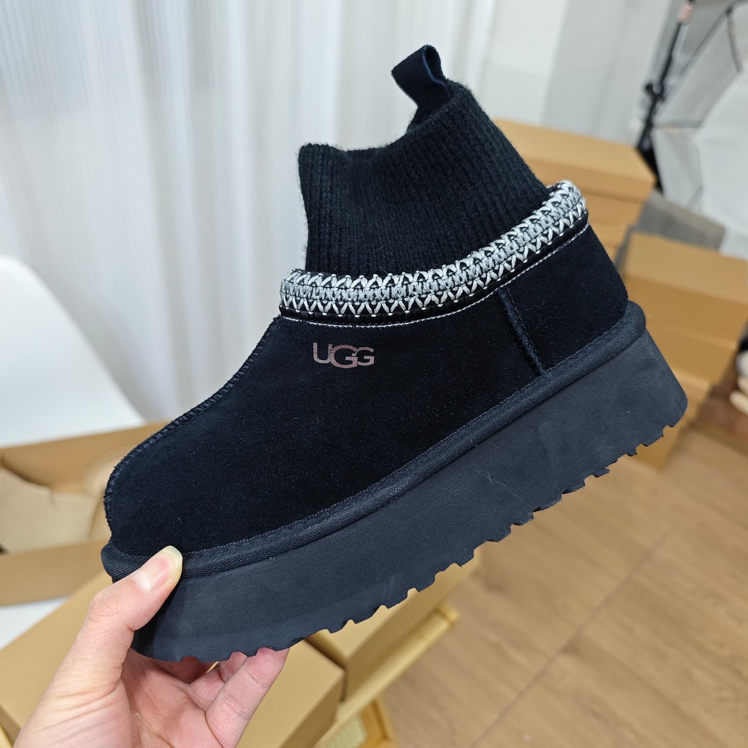 Bottes-chaussettes style ethnique Tasman d'UGG, style ethnique à la bouche en fil